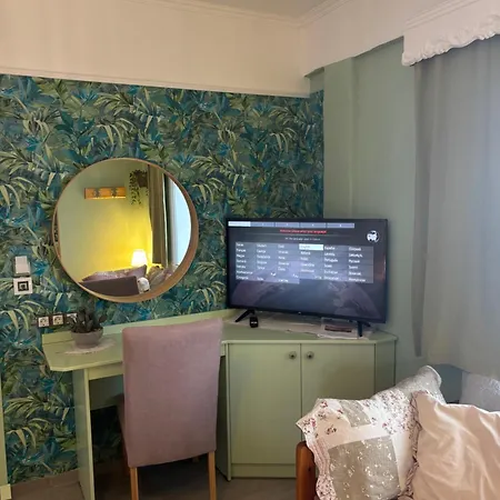 T H E Berlin And Apartment Nea Vrasna