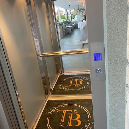 T H E Berlin And Lejlighed