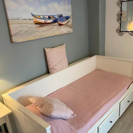 T H E Berlin And Vrasná