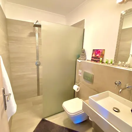 Lejlighed T H E Berlin And Vrasná