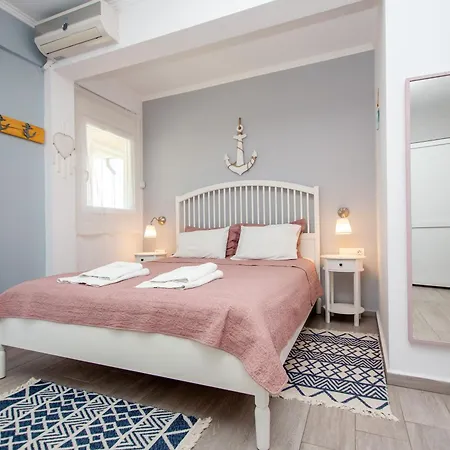 Apartment T H E Berlin And Nea Vrasna