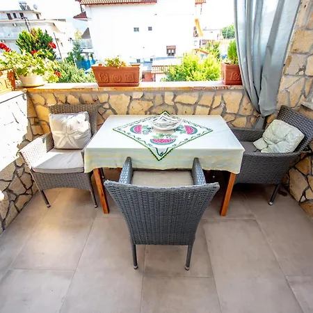 T H E Berlin And Lejlighed *