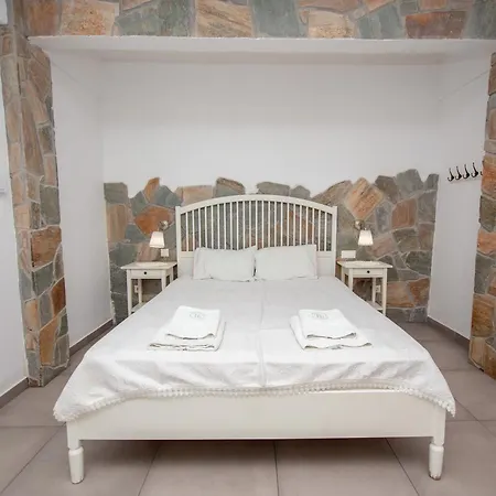 Apartment T H E Berlin And Nea Vrasna