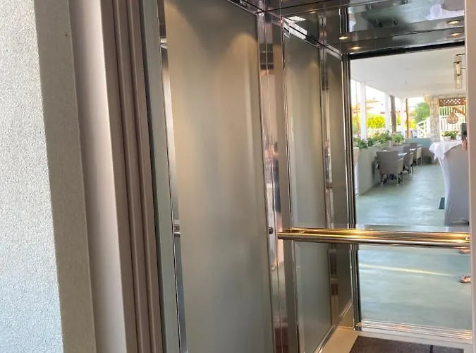 公寓 T H E Berlin And Vrasná