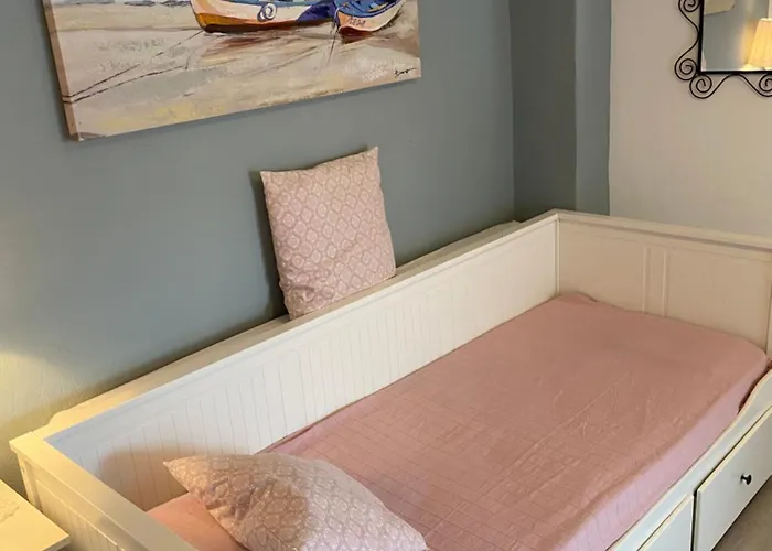 T H E Berlin And Vrasná