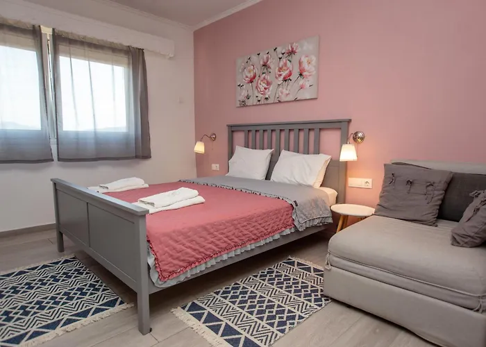 公寓 T H E Berlin And Vrasná