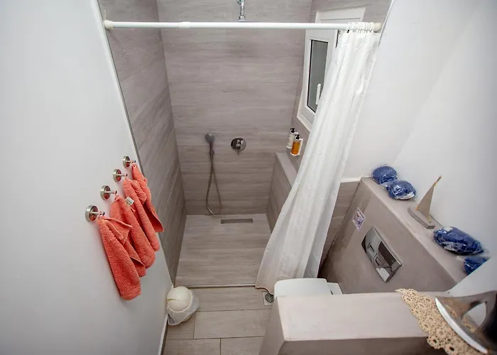 T H E Berlin And 公寓 Vrasná