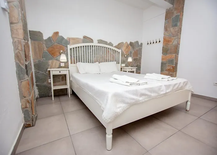 T H E Berlin And 公寓 *